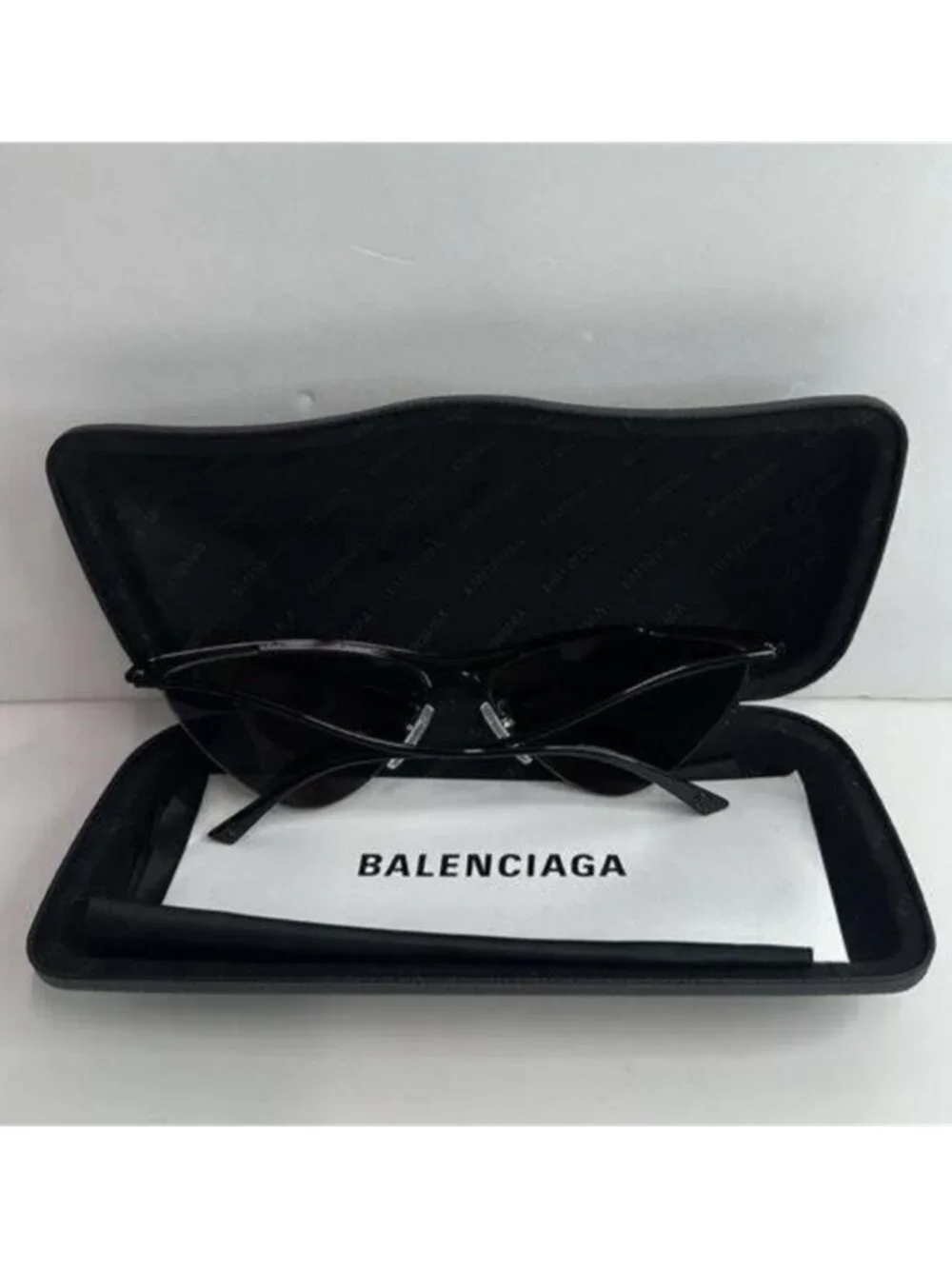 💯- New Authentic Balenciaga BB0093S 001 Curve Cat Sunglasses – Black - Picture 6 of 12